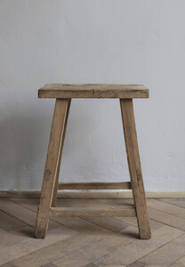 Stary stołek z drewna wiązowego VI