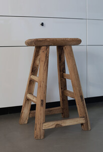 Unikalny stary stołek z drewna wiązowego IV -10%